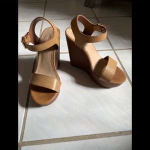 < Forever 21 > Faux Leather Wedges